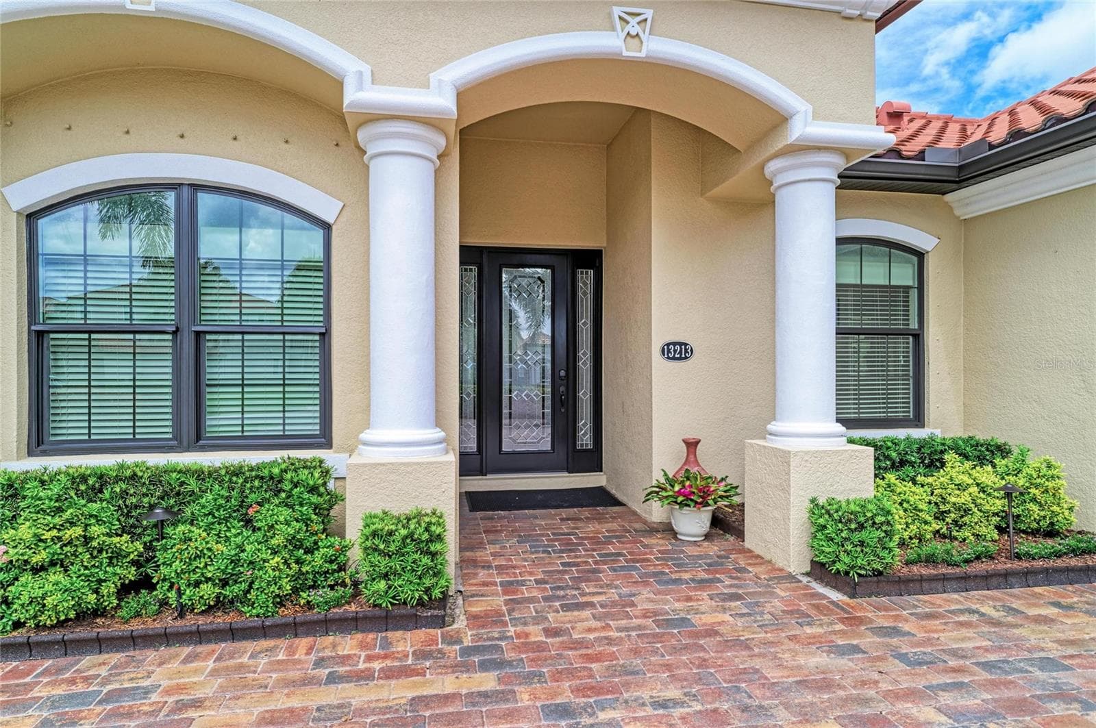 Single Family Residence at 13213 BRIDGEPORT XING, BRADENTON, photo 13 of 47