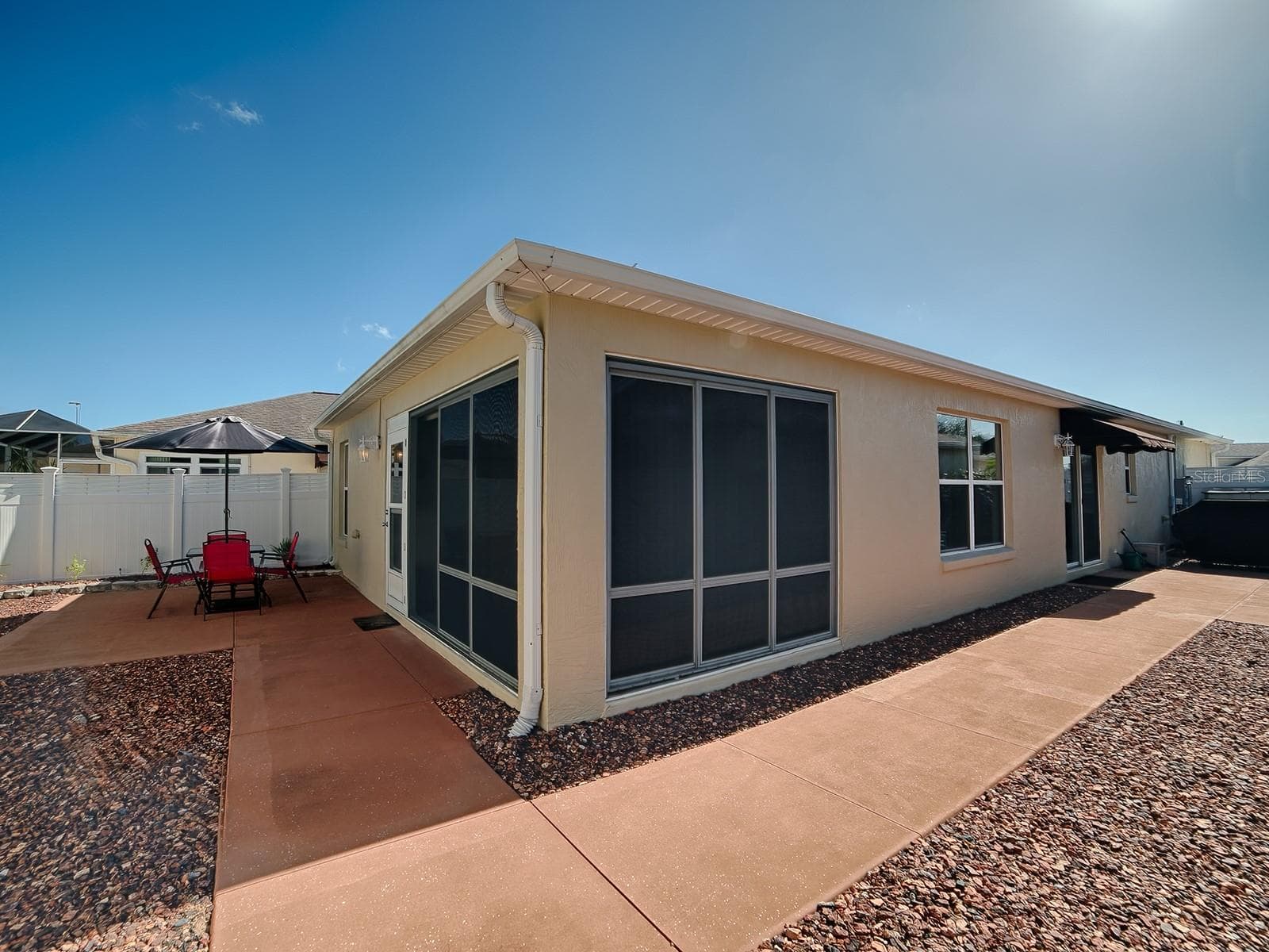 Neat and clean with very low maintenance - 484 AINTREE LN, THE VILLAGES