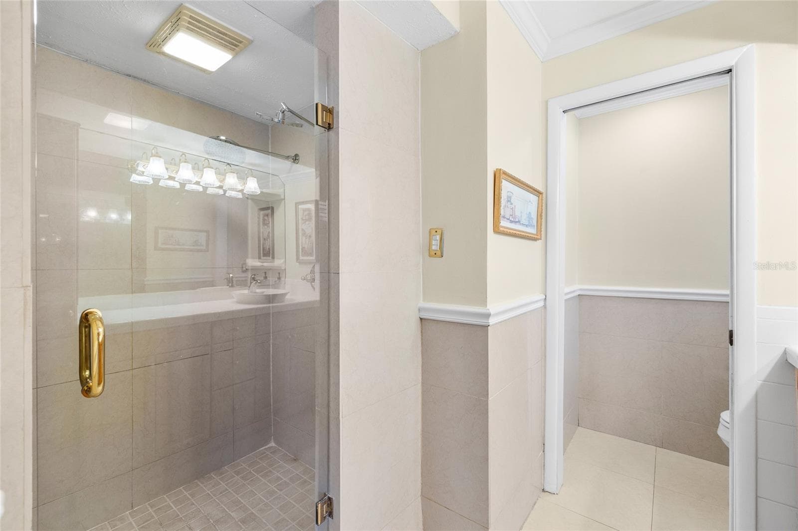 Primary Bathroom walk in Shower - 3603 MARCO DR, TAMPA