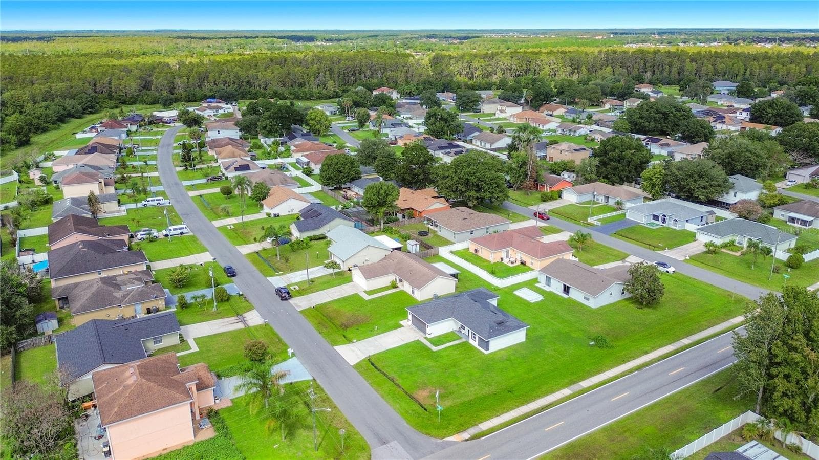 Single Family Residence at 668 DROMEDARY CT, POINCIANA, photo 39 of 55