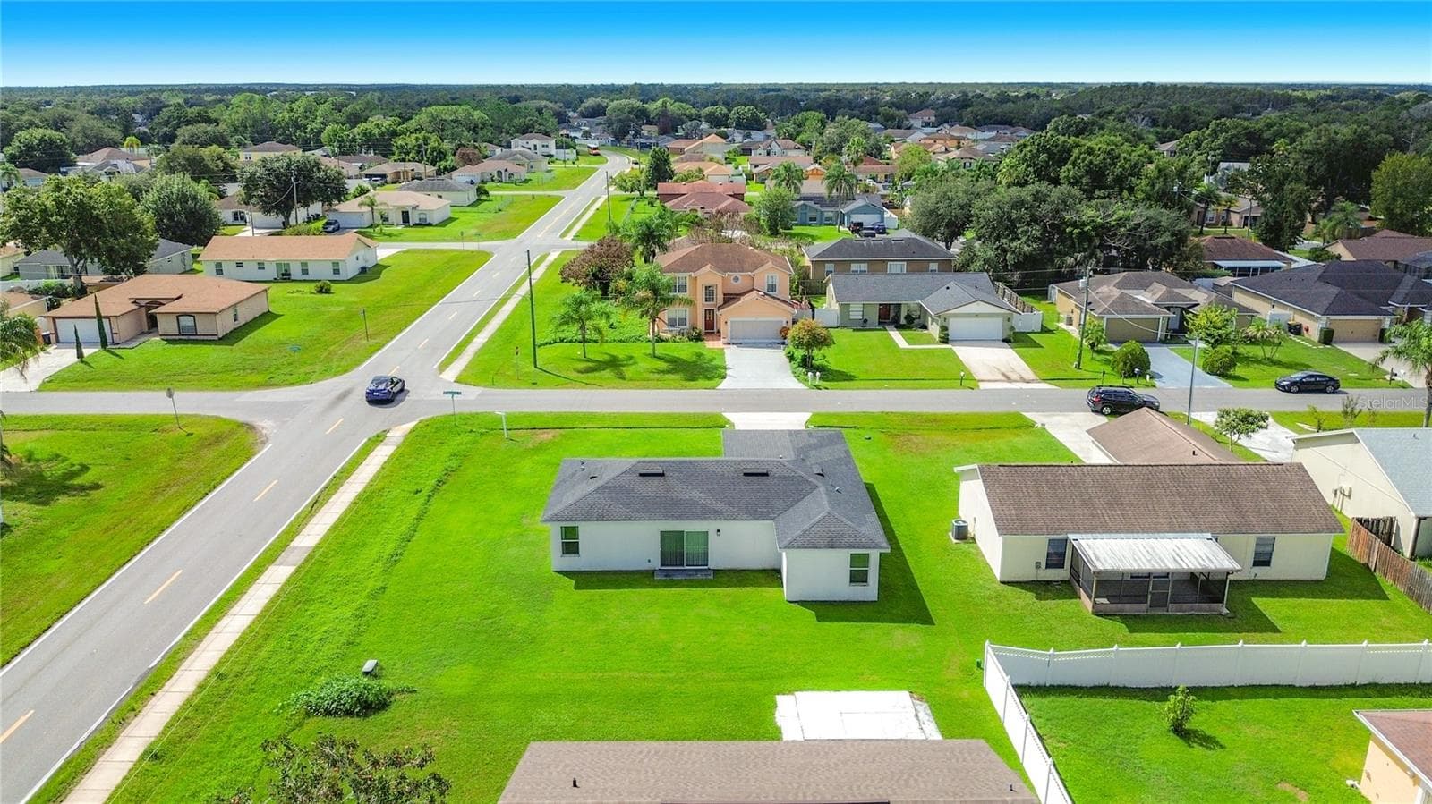 Single Family Residence at 668 DROMEDARY CT, POINCIANA, photo 42 of 55