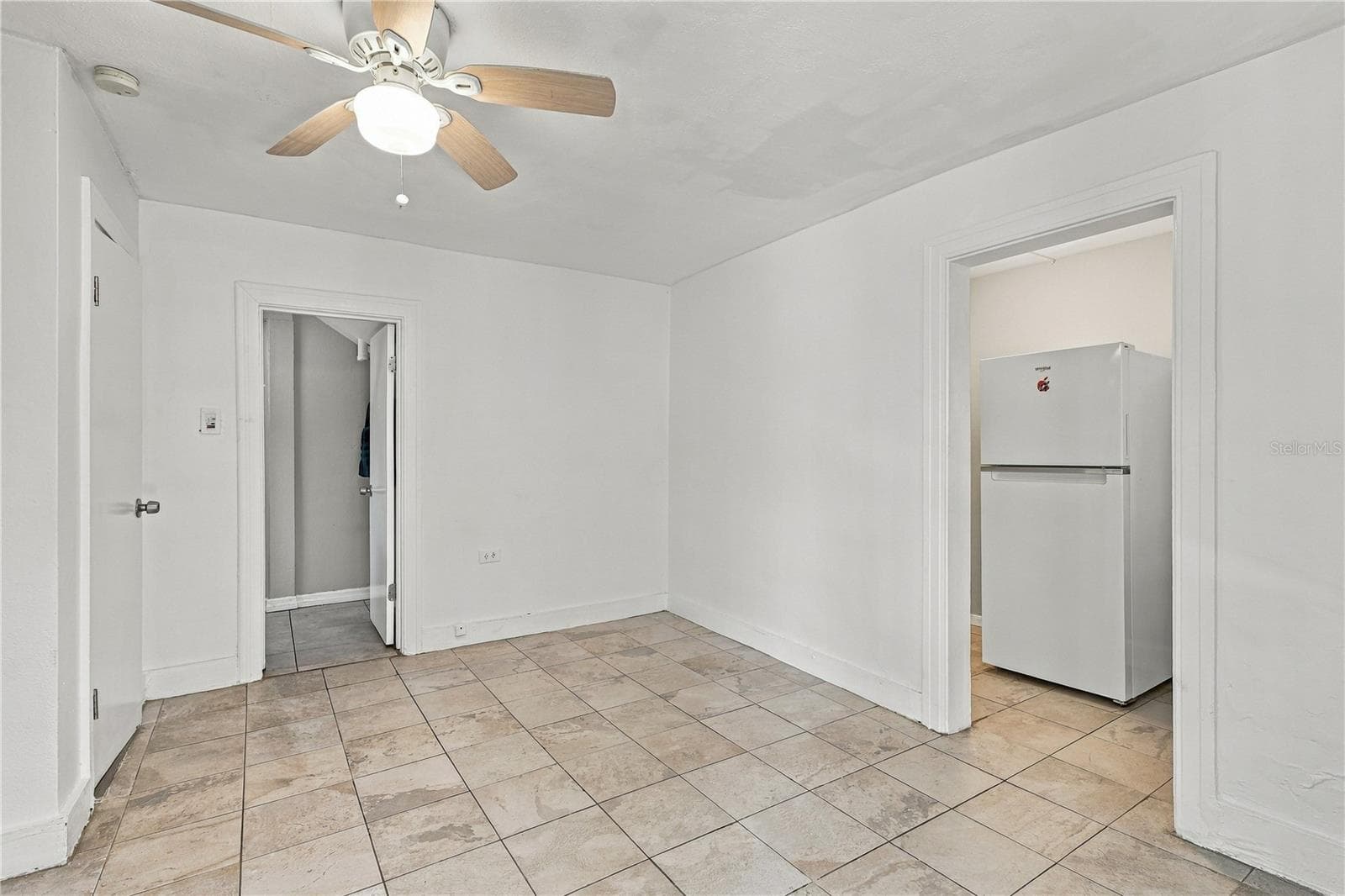 Single Family Residence at 146 13TH AVE NE, ST PETERSBURG, photo 25 of 41