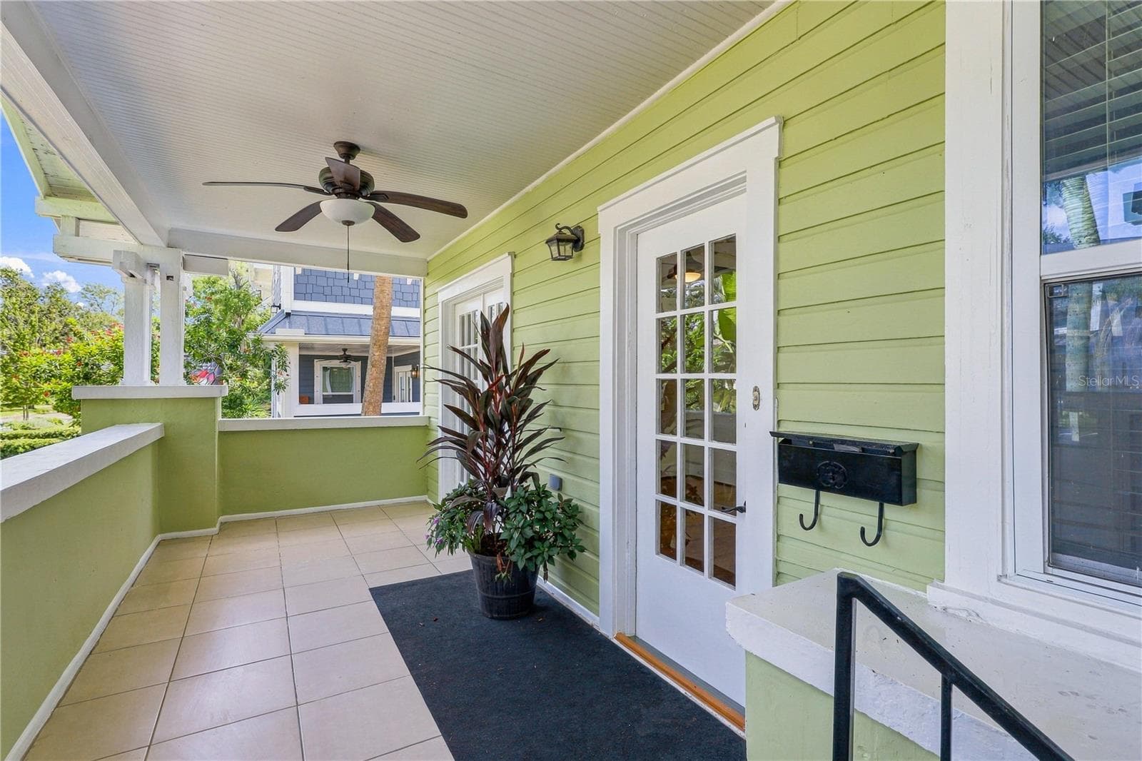 Single Family Residence at 146 13TH AVE NE, ST PETERSBURG, photo 6 of 41