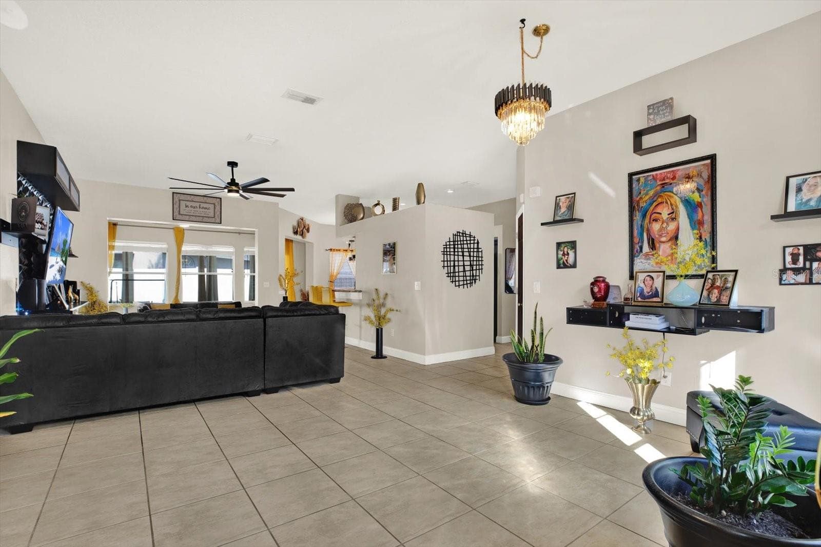 Single Family Residence at 9656 FOX HEARST RD, TAMPA, photo 5 of 33
