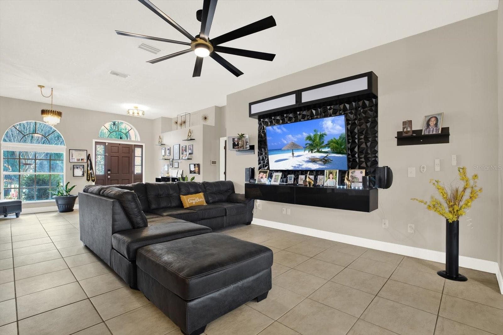 Single Family Residence at 9656 FOX HEARST RD, TAMPA, photo 9 of 33