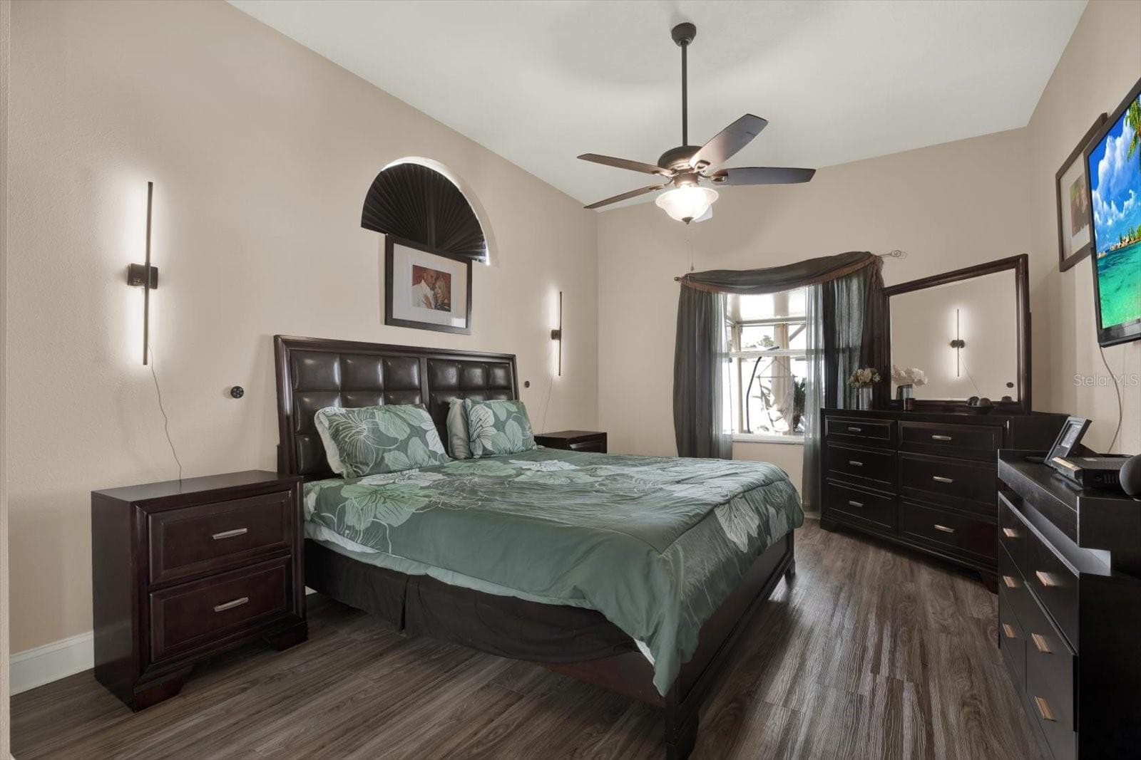 Single Family Residence at 9656 FOX HEARST RD, TAMPA, photo 17 of 33