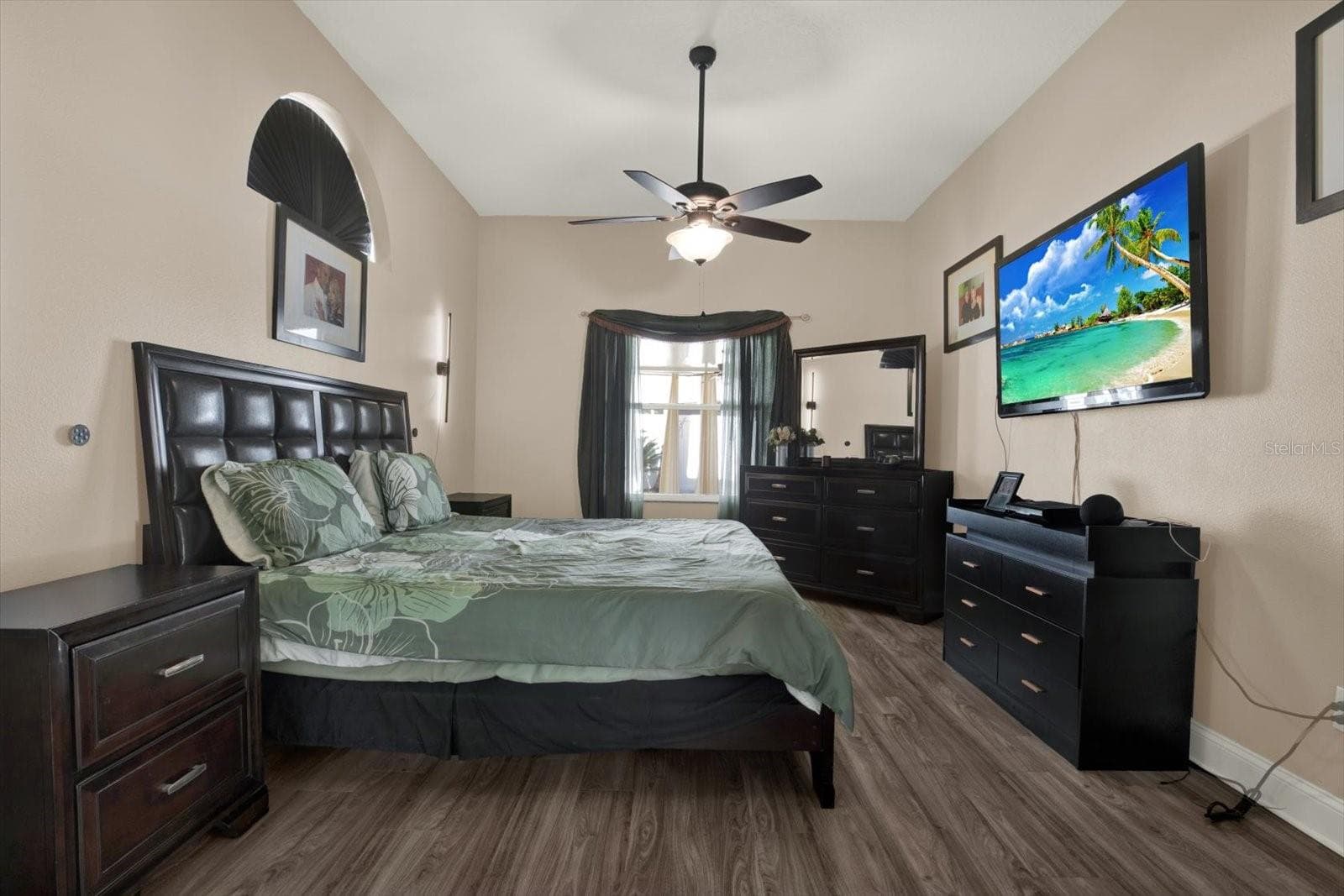 Single Family Residence at 9656 FOX HEARST RD, TAMPA, photo 18 of 33