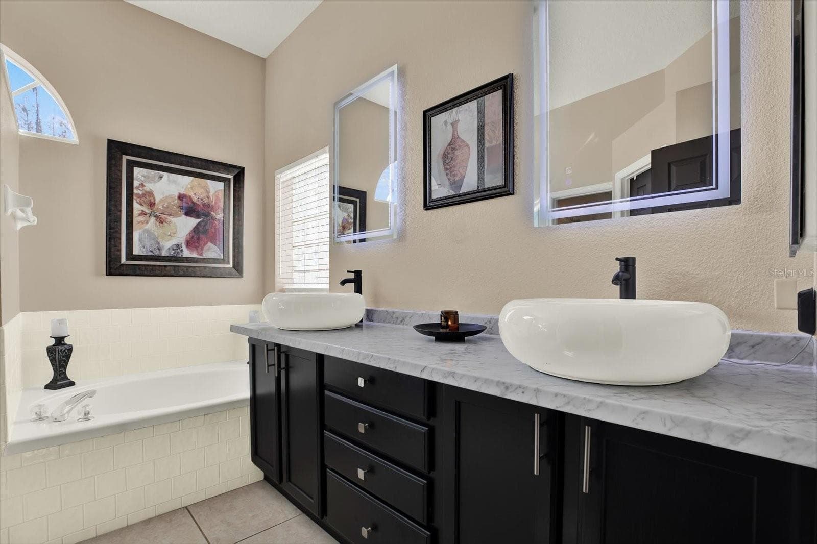 Single Family Residence at 9656 FOX HEARST RD, TAMPA, photo 20 of 33
