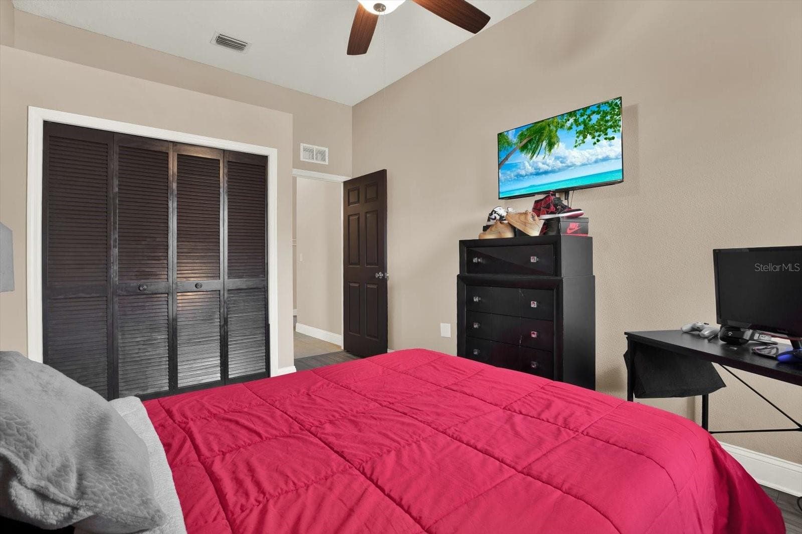 Single Family Residence at 9656 FOX HEARST RD, TAMPA, photo 26 of 33
