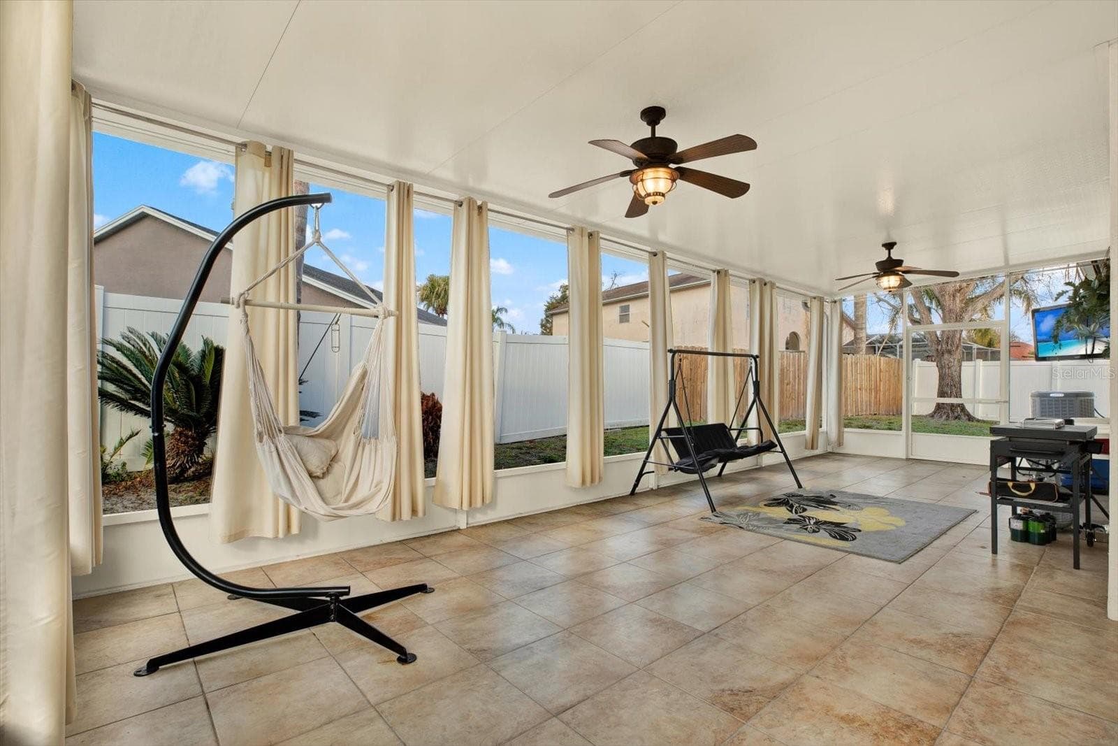 Single Family Residence at 9656 FOX HEARST RD, TAMPA, photo 28 of 33