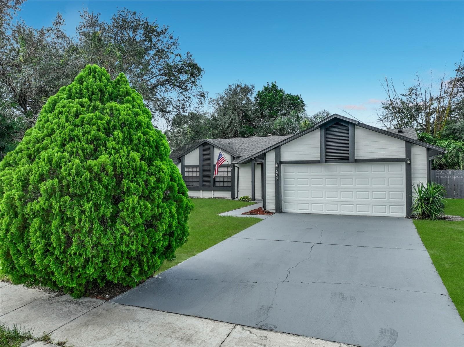 Virtually Staged Grass - 502 HAGER DR, OCOEE