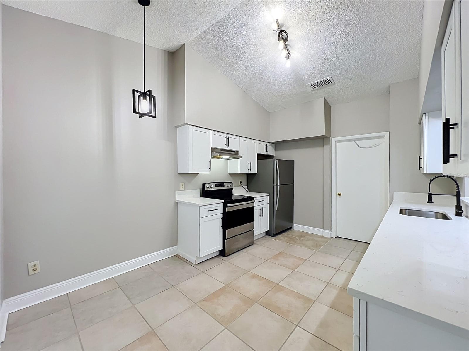 Single Family Residence at 502 HAGER DR, OCOEE, photo 24 of 60