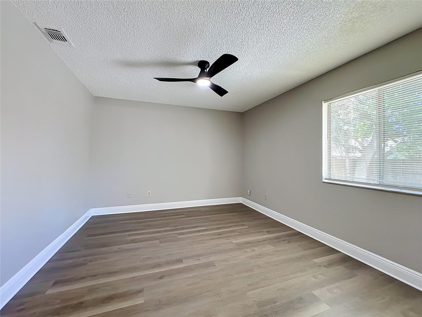 Single Family Residence at 502 HAGER DR, OCOEE, photo 40 of 60