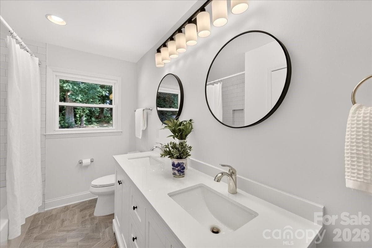 Hall bath - 1236 Beechdale Drive, Charlotte