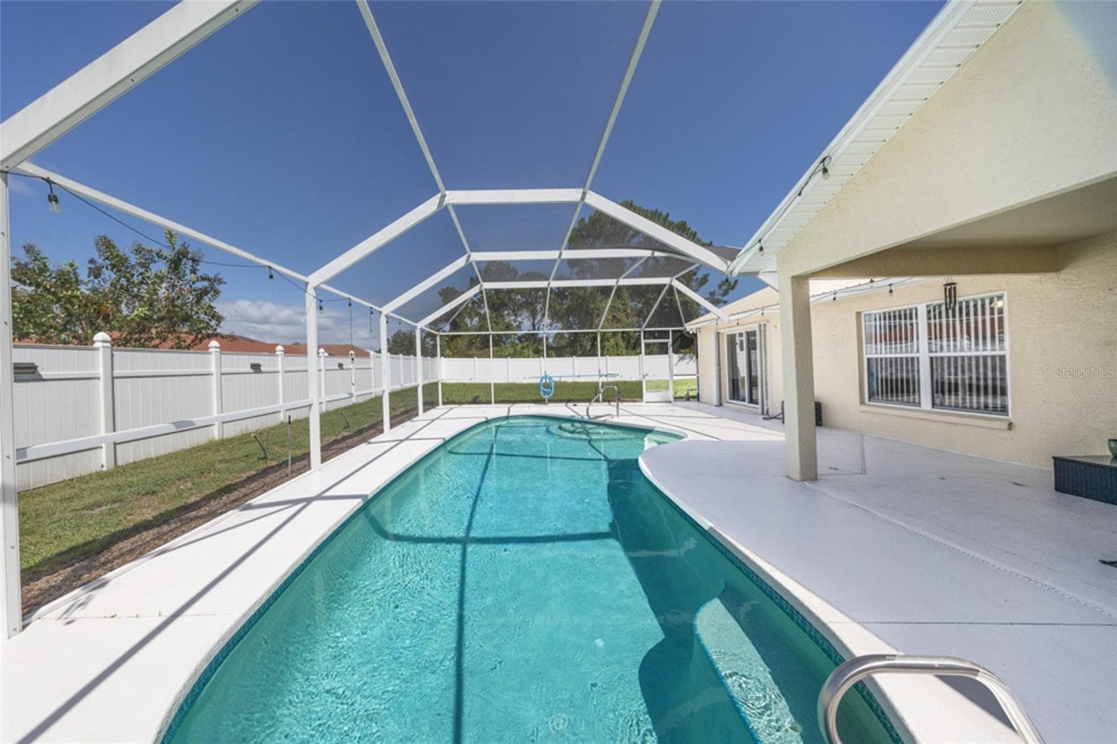 room to swim laps - 11 LANCASTER LN, PALM COAST