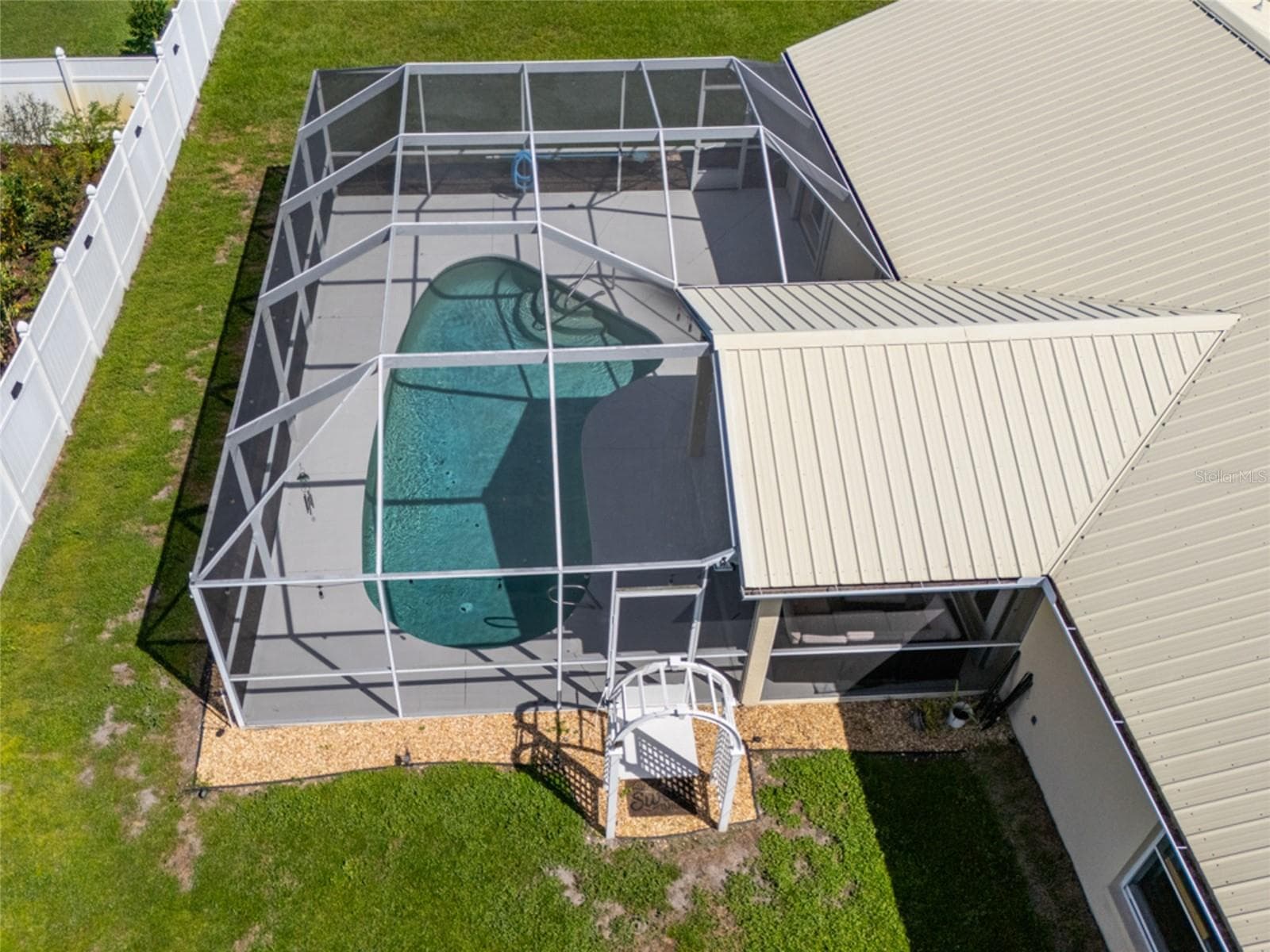 enjoy the outdoors without the bugs! - 11 LANCASTER LN, PALM COAST