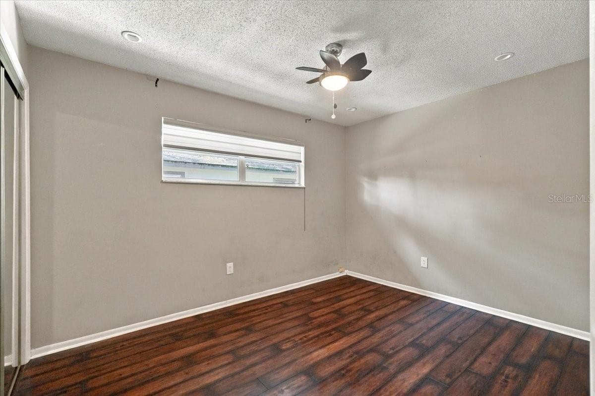 Single Family Residence at 611 E HIGHLAND DR, LAKELAND, photo 29 of 52