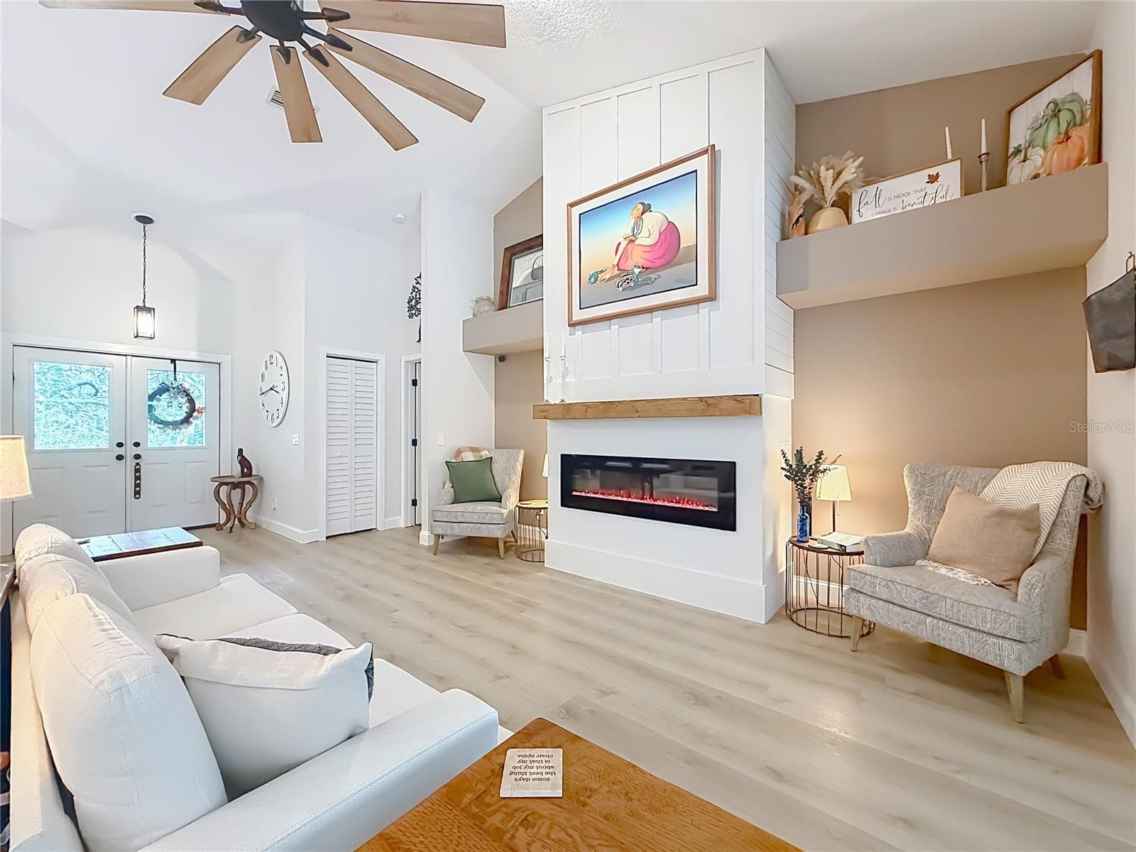 Living Room - 1821 W BEGONIA DR, BEVERLY HILLS