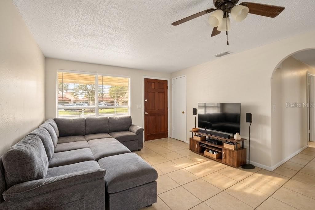 Single Family Residence at 205 MILLER MAC RD, APOLLO BEACH, photo 5 of 27