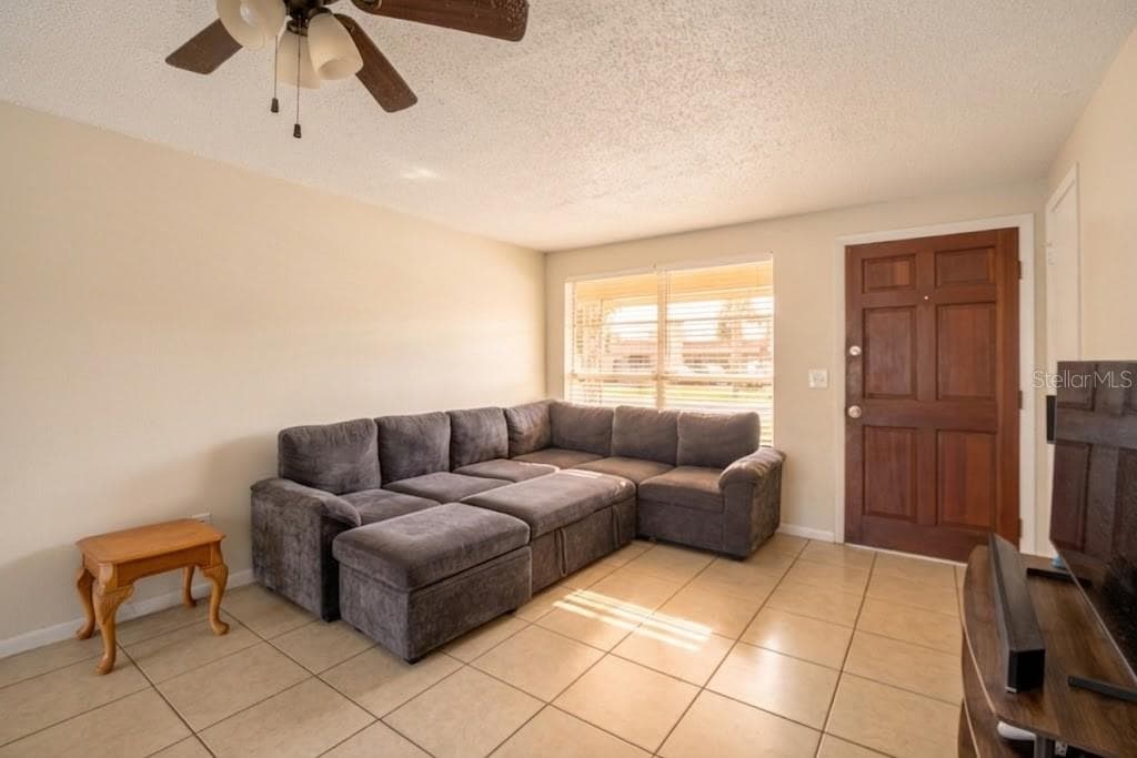 Single Family Residence at 205 MILLER MAC RD, APOLLO BEACH, photo 6 of 27