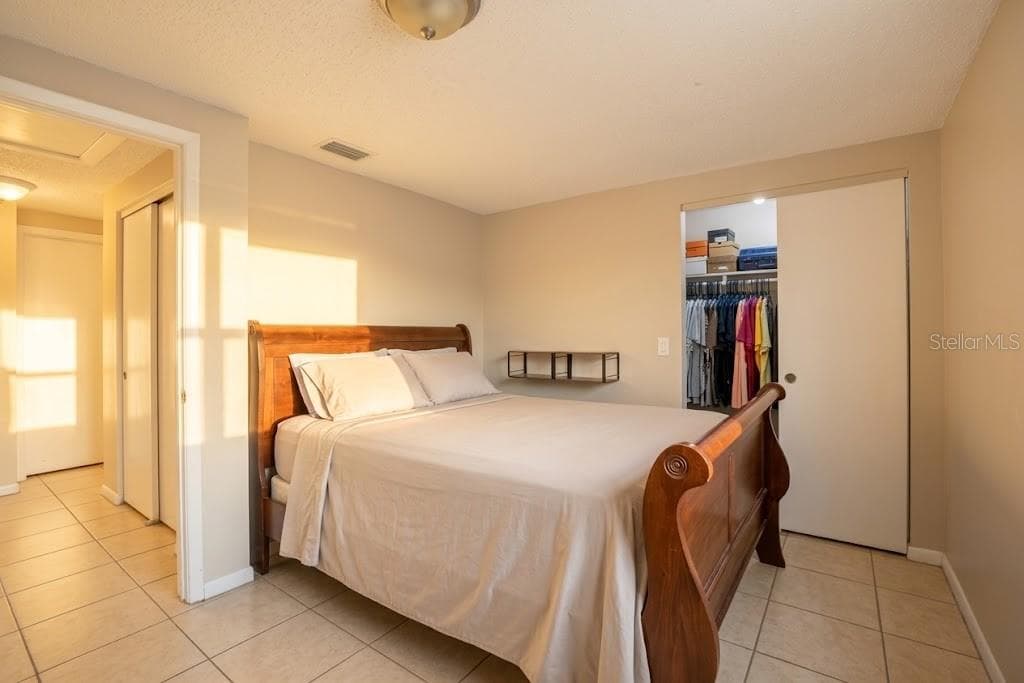 Single Family Residence at 205 MILLER MAC RD, APOLLO BEACH, photo 14 of 27