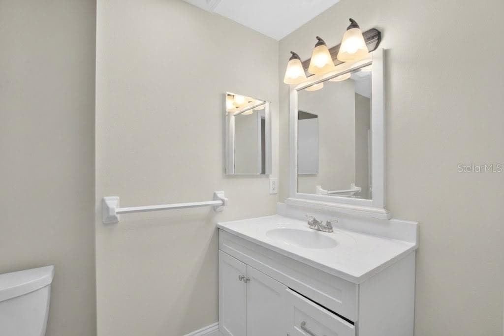 Single Family Residence at 205 MILLER MAC RD, APOLLO BEACH, photo 19 of 27