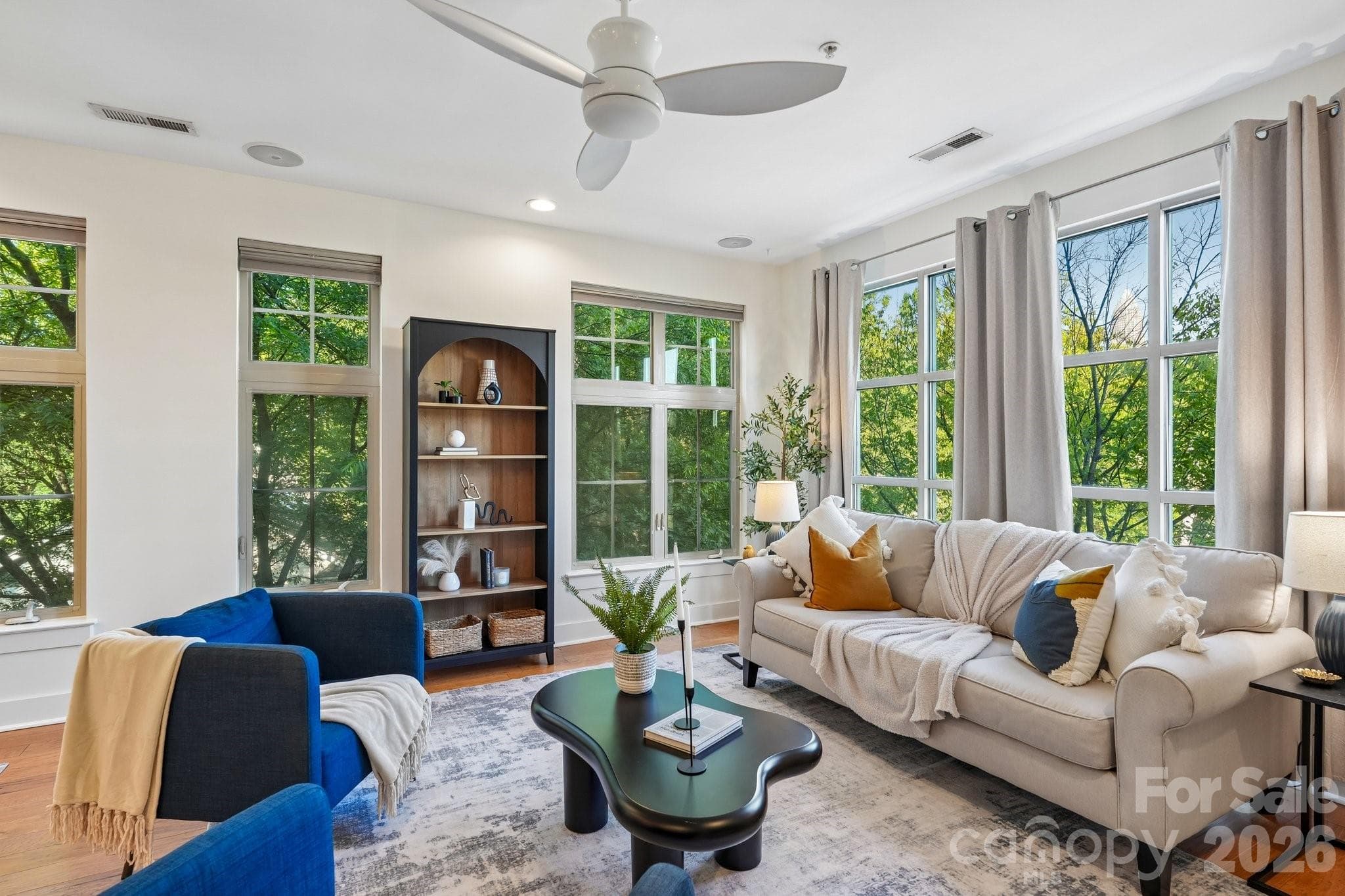 Condominium at 1101 W 1st Street, Charlotte, photo 5 of 42