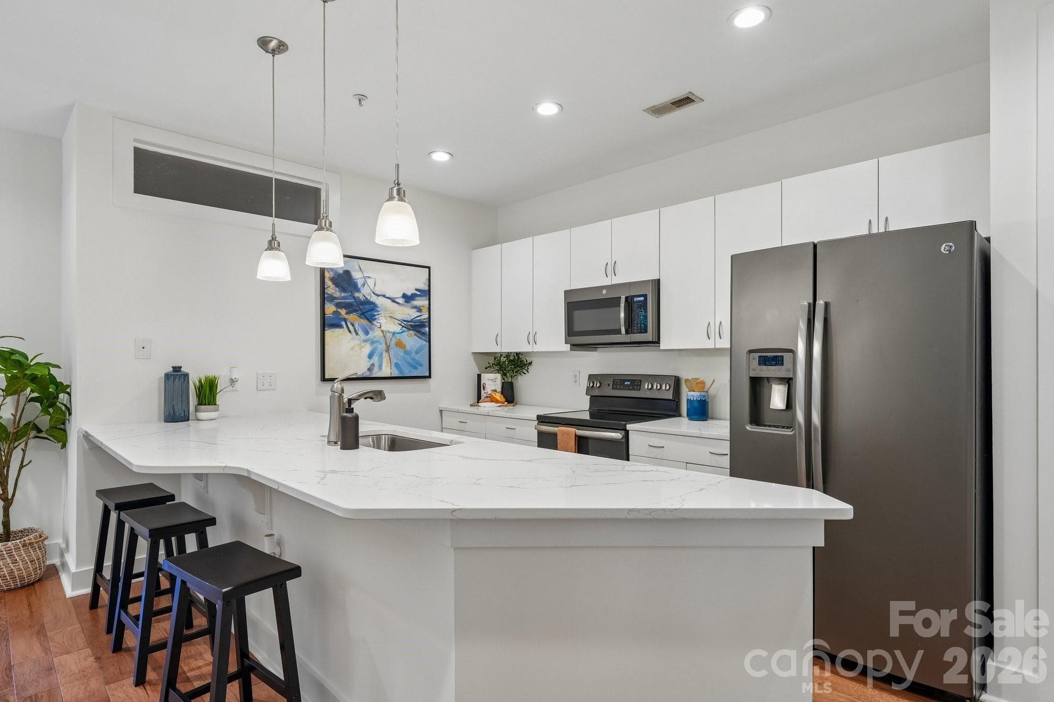 Condominium at 1101 W 1st Street, Charlotte, photo 15 of 42