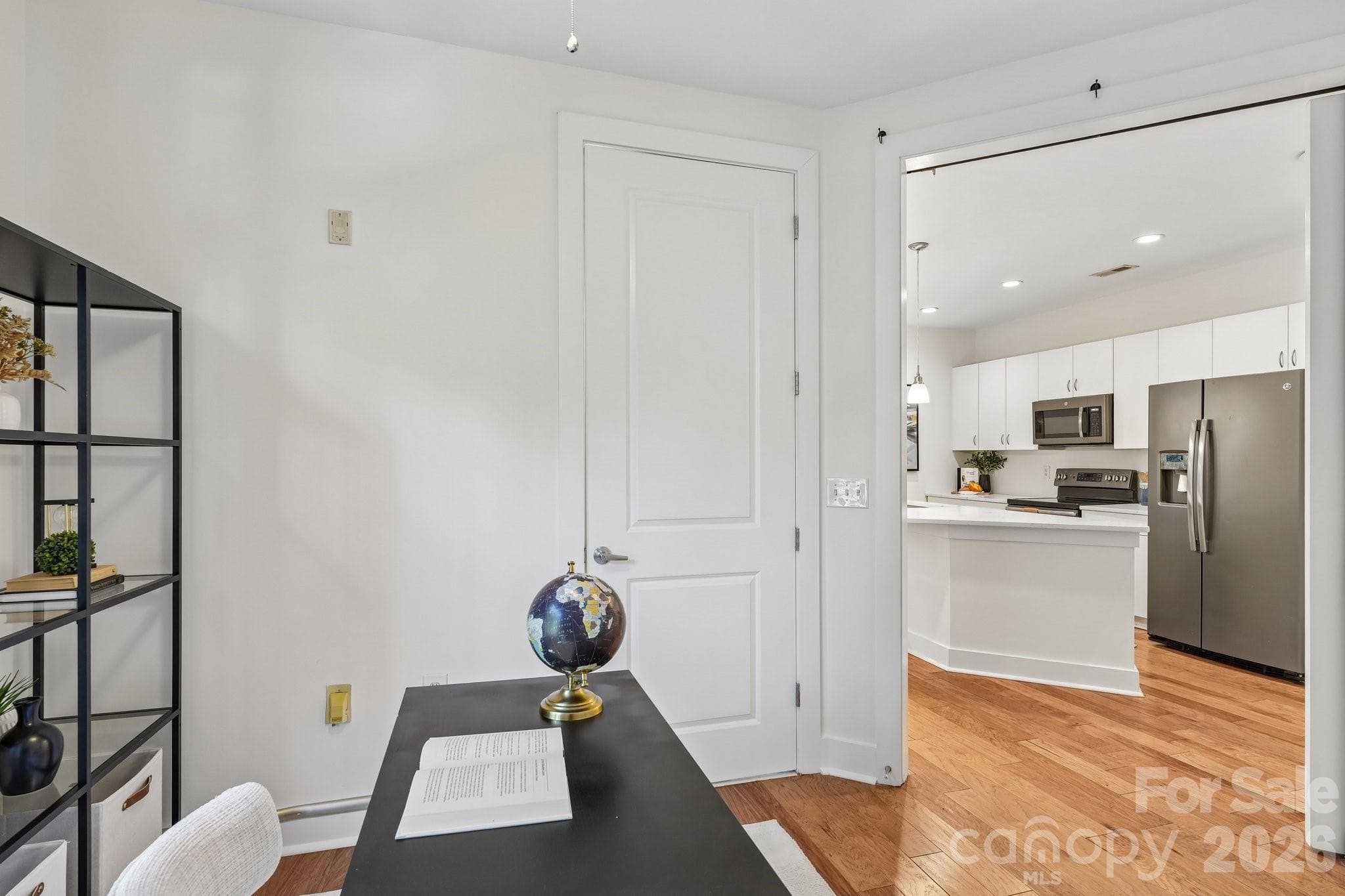 Condominium at 1101 W 1st Street, Charlotte, photo 28 of 42