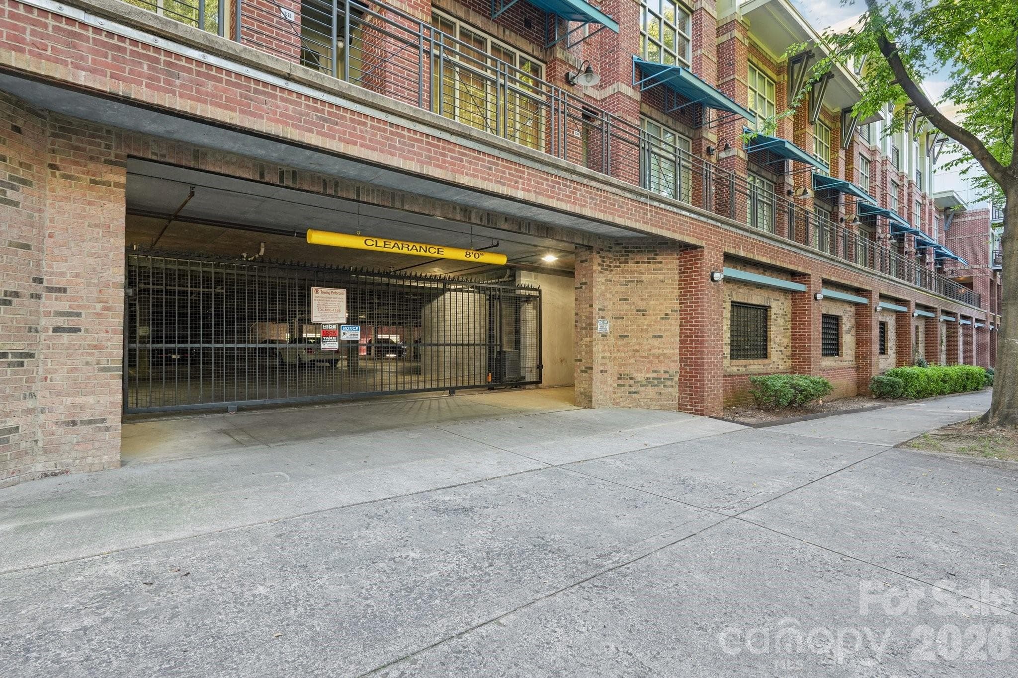 Condominium at 1101 W 1st Street, Charlotte, photo 33 of 42