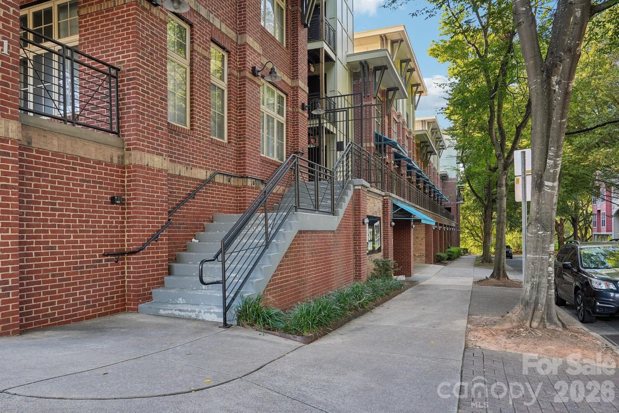 Condominium at 1101 W 1st Street, Charlotte, photo 41 of 42