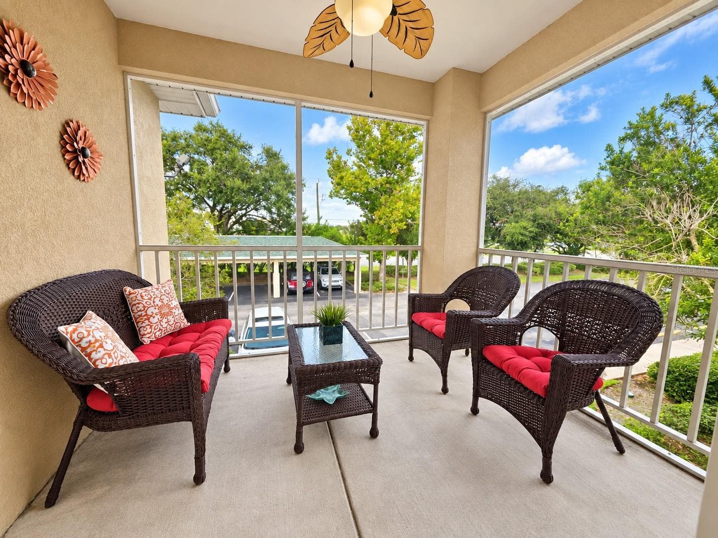 Beautiful Screened In Patio with Patio Furniture - 830 AIRPORT RD #111, PORT ORANGE