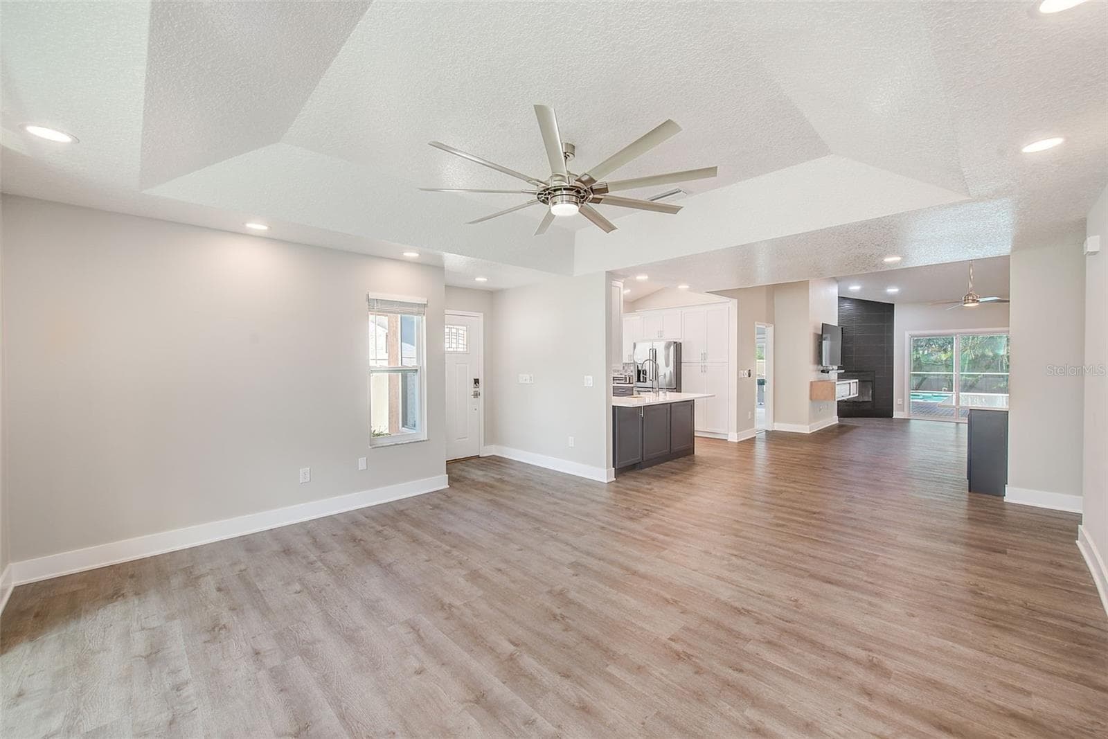 Single Family Residence at 3106 FEATHERWOOD CT, CLEARWATER, photo 8 of 57
