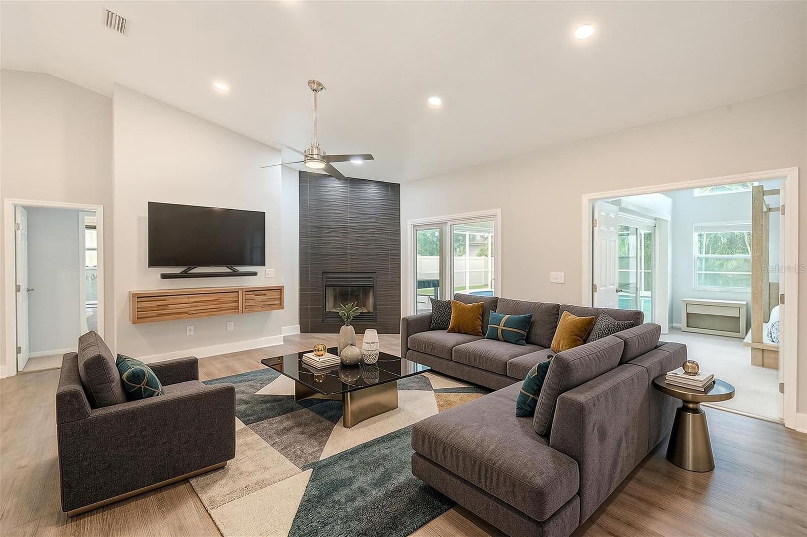 Single Family Residence at 3106 FEATHERWOOD CT, CLEARWATER, photo 21 of 57