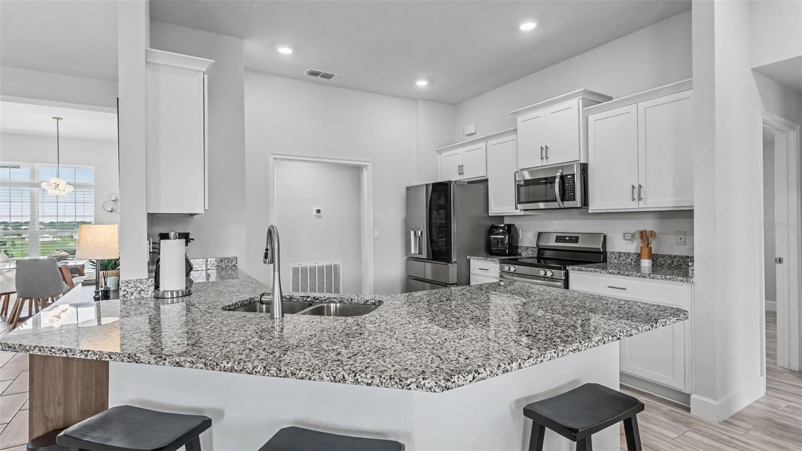 Single Family Residence at 5292 TENNESSEE RIDGE CT, AUBURNDALE, photo 9 of 45
