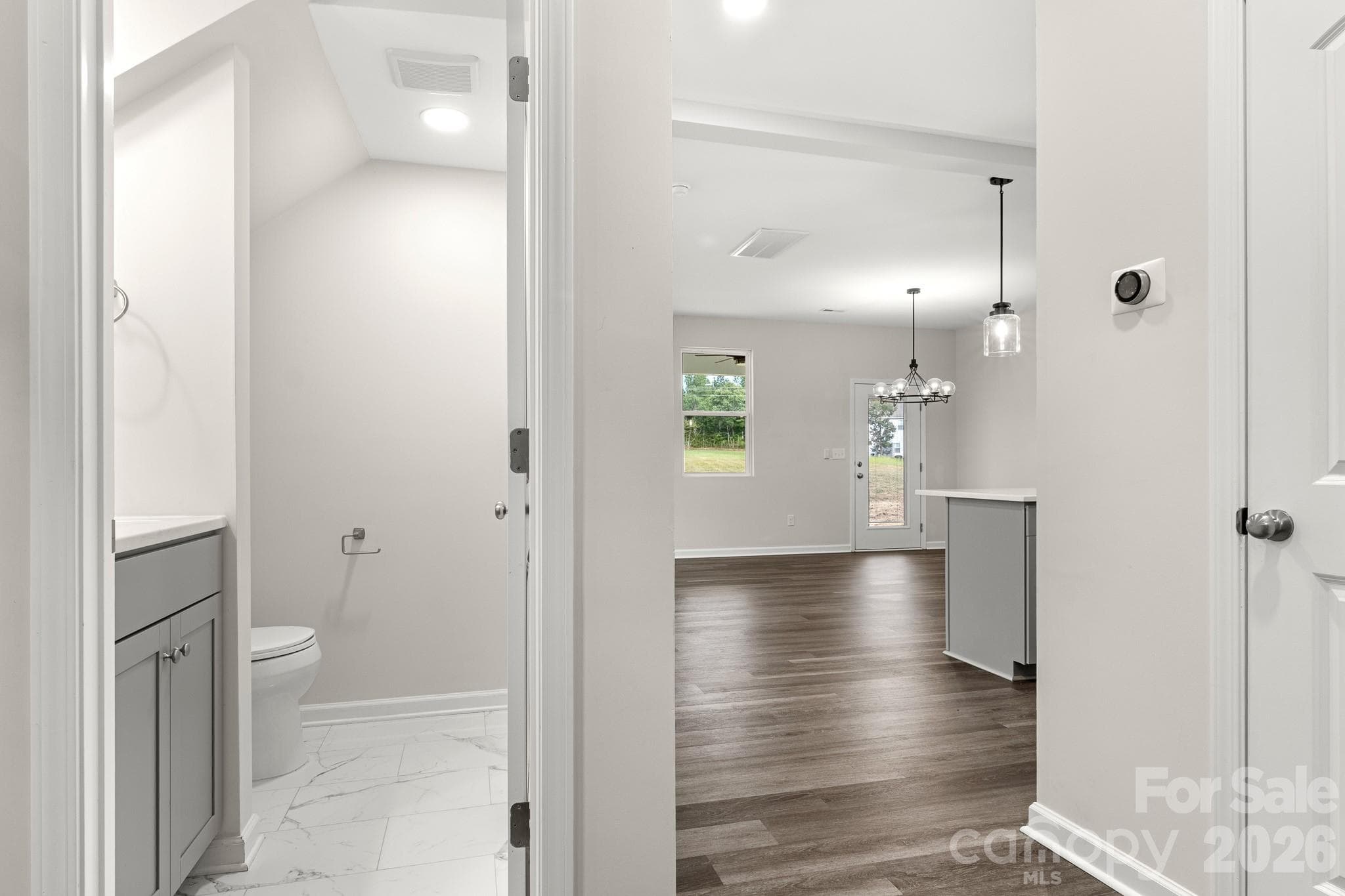 Single Family Residence at 2005 Germany Drive, Dallas, photo 5 of 48