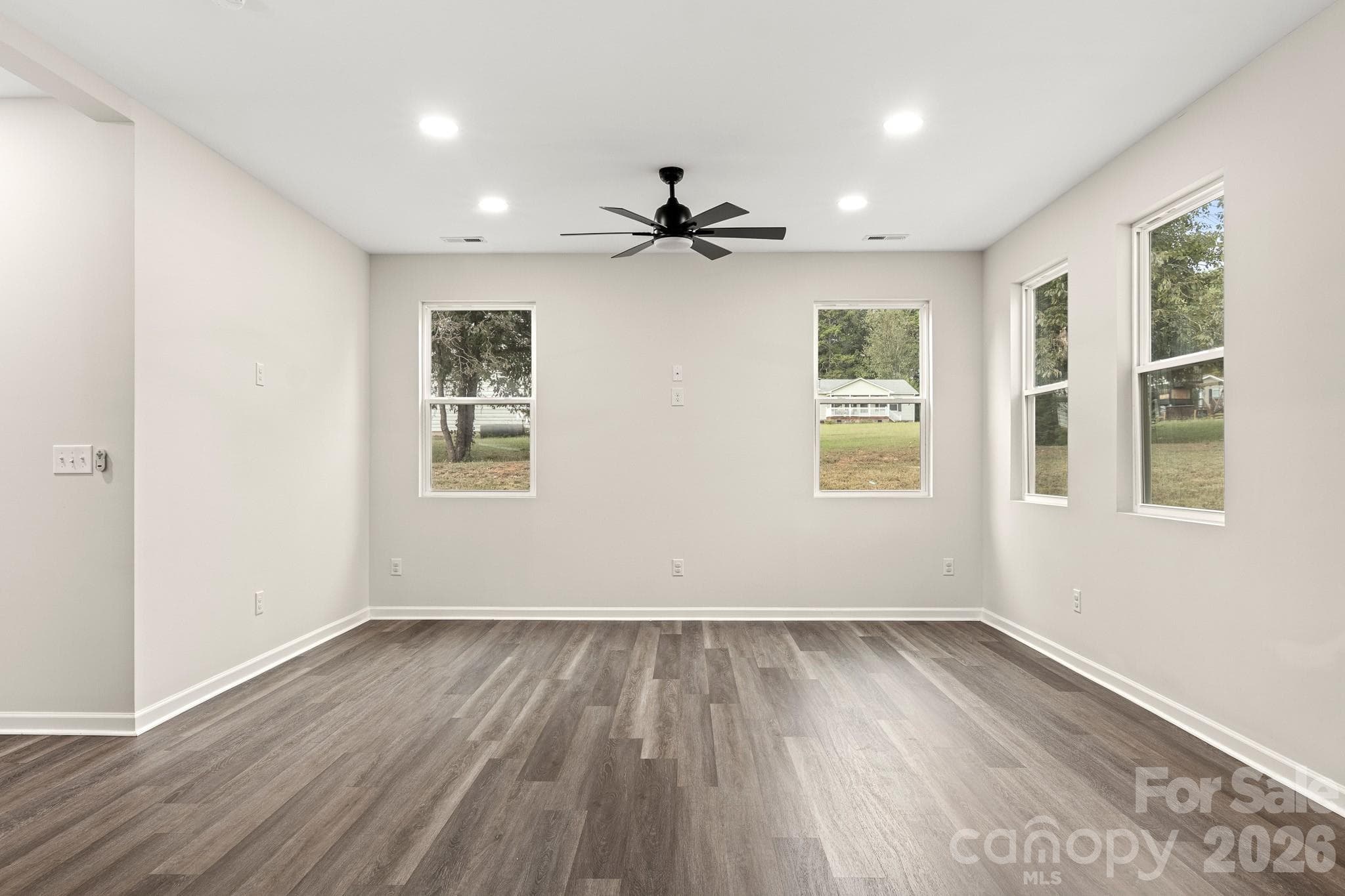 Single Family Residence at 2005 Germany Drive, Dallas, photo 14 of 48