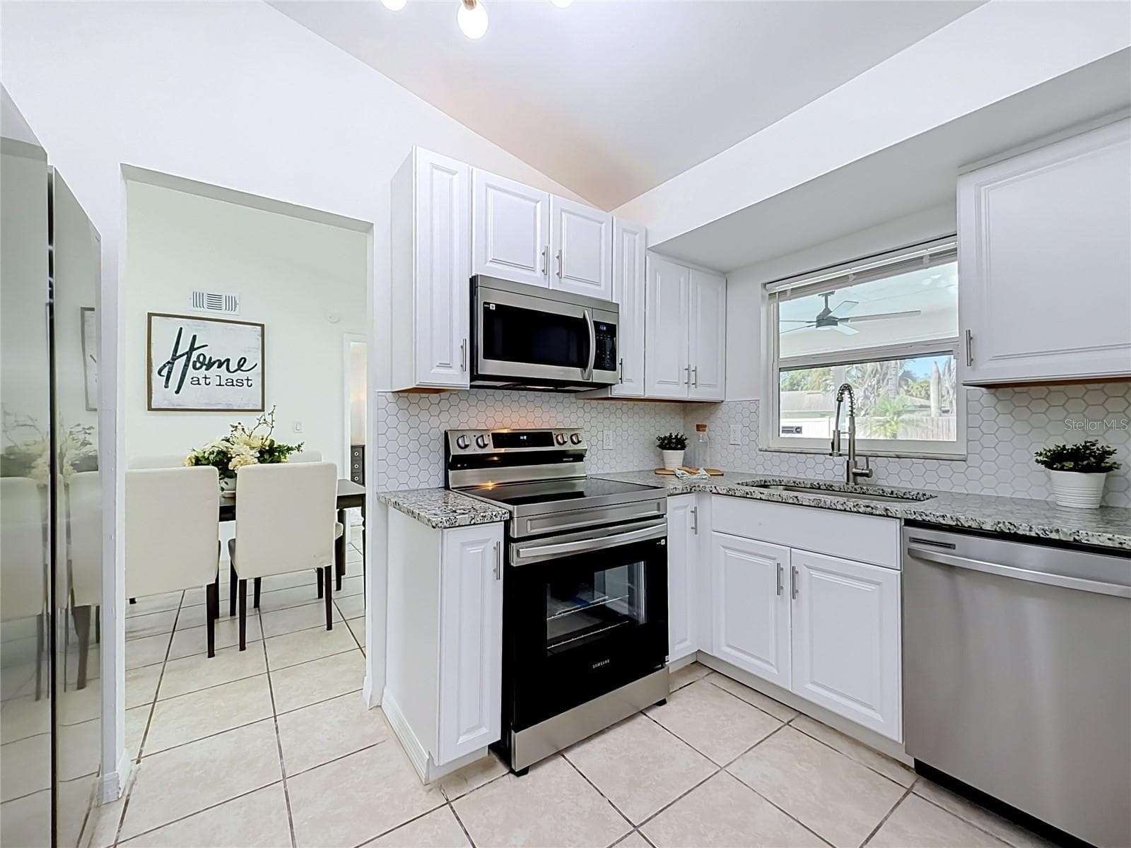 Single Family Residence at 3354 TCU BLVD, ORLANDO, photo 15 of 32