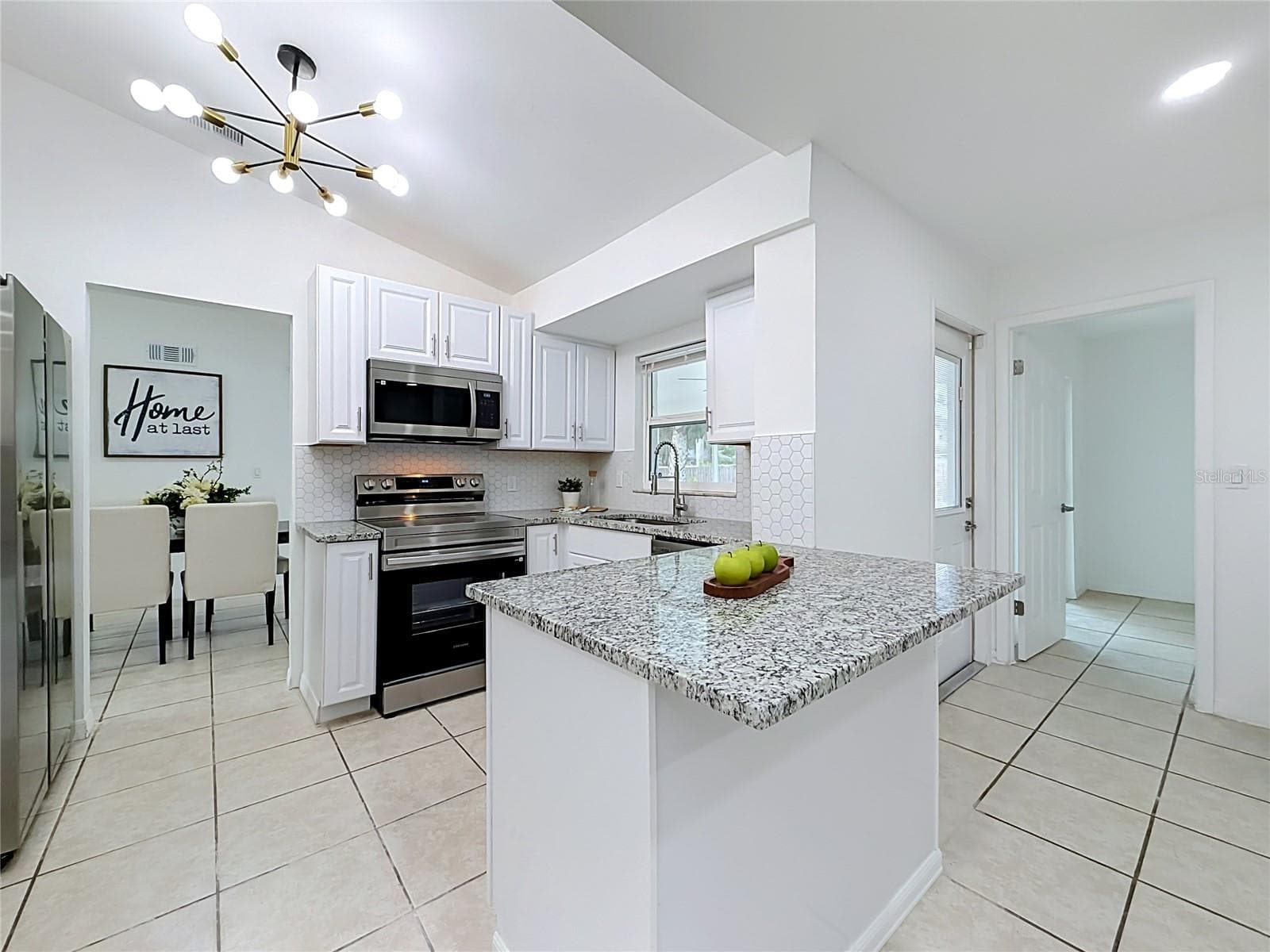 Single Family Residence at 3354 TCU BLVD, ORLANDO, photo 16 of 32