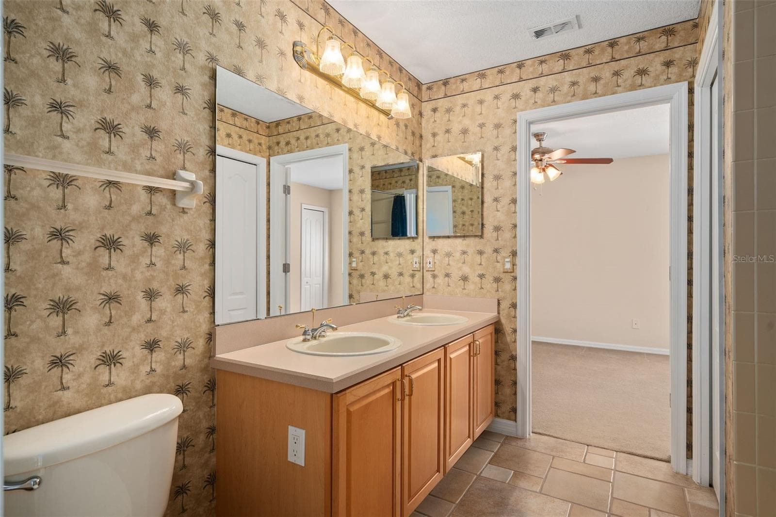 Bathroom 4 - Jack & Jill Bath - 1731 DOGWOOD FOREST WAY, LAKE MARY