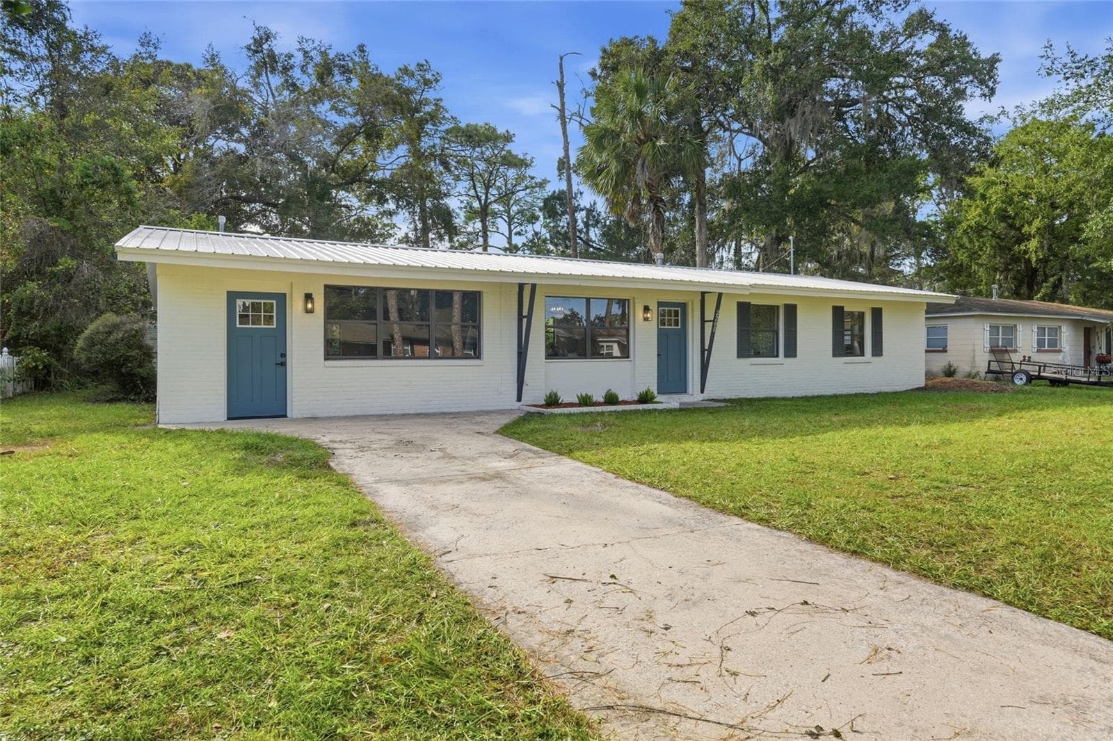 Single Family Residence at 2208 NE 15TH TER, GAINESVILLE, photo 2 of 28