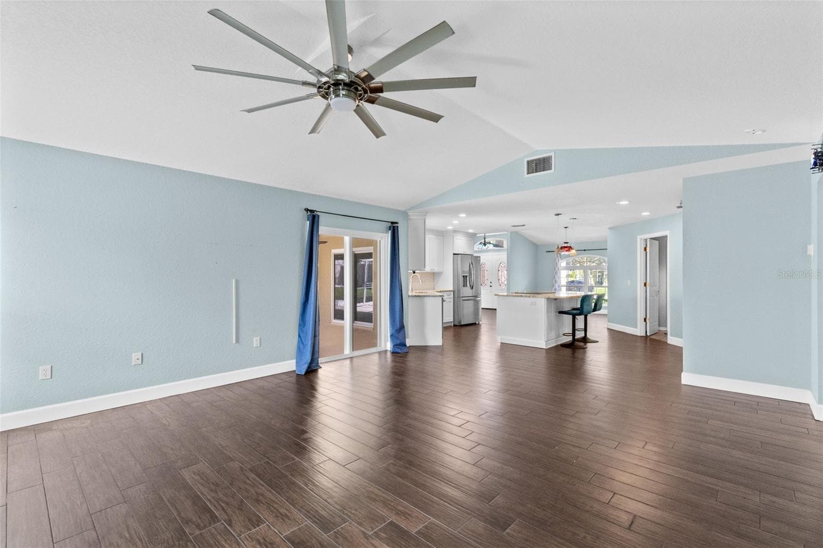 Single Family Residence at 2625 HIGHLANDS VUE CT, LAKELAND, photo 12 of 42