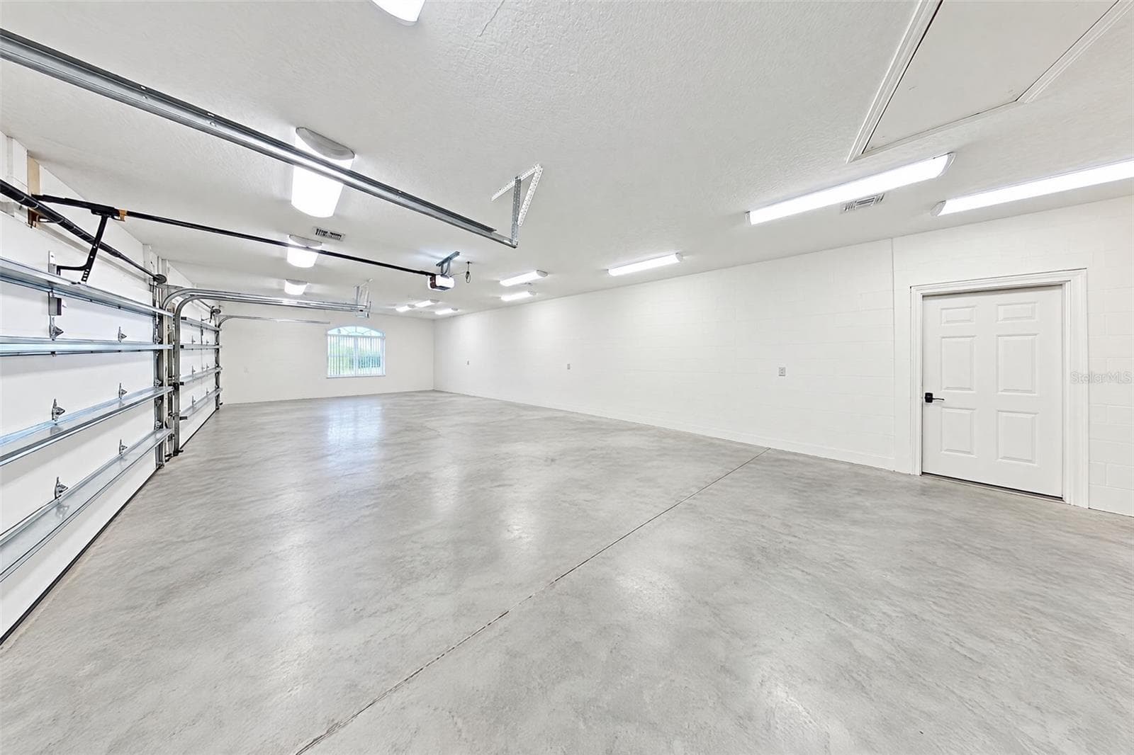 Single Family Residence at 2625 HIGHLANDS VUE CT, LAKELAND, photo 26 of 42