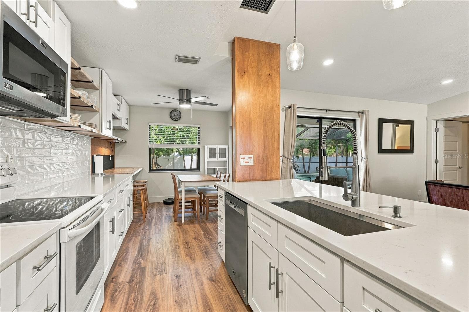 Single Family Residence at 410 72ND ST NW, BRADENTON, photo 14 of 46