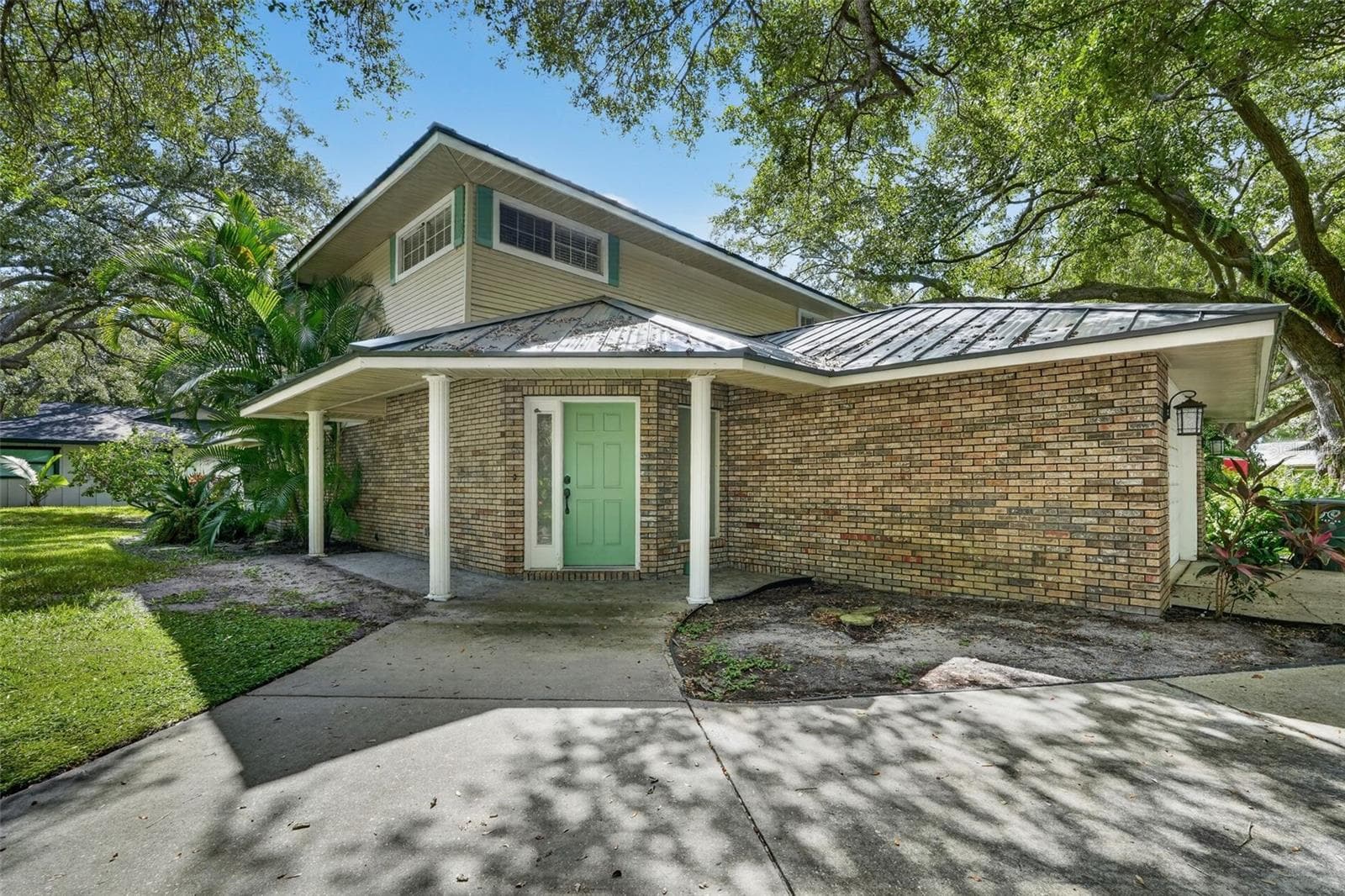 Single Family Residence at 6812 ARBOR OAKS DR, BRADENTON, photo 3 of 68