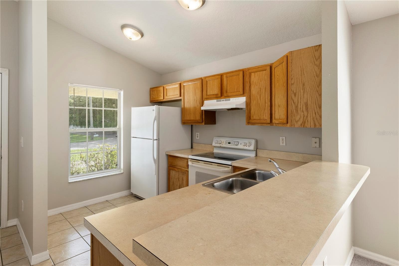 Kitchen - 8503 PLUMERIA AVE, ORLANDO