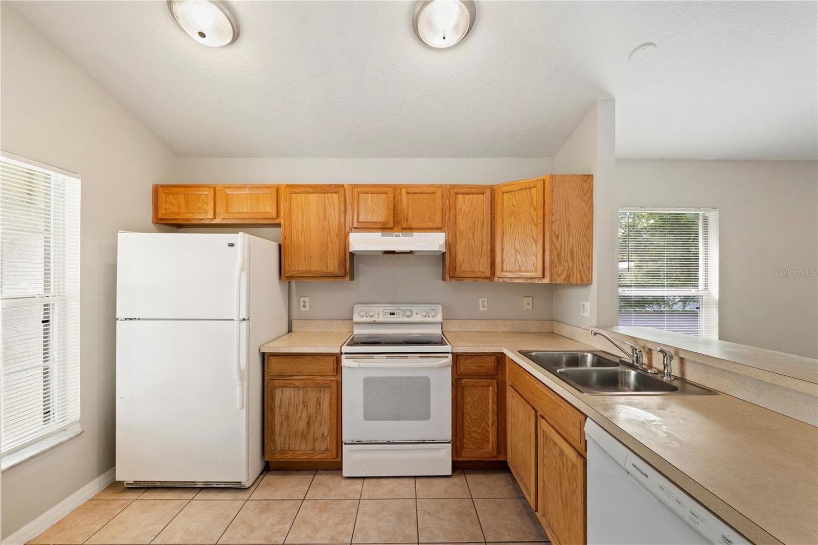 Kitchen - 8503 PLUMERIA AVE, ORLANDO