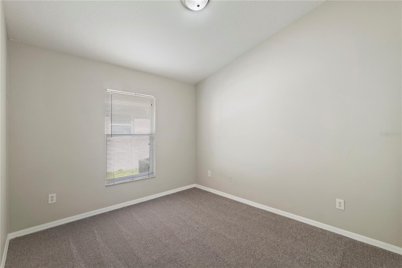 Bed 2 - 8503 PLUMERIA AVE, ORLANDO