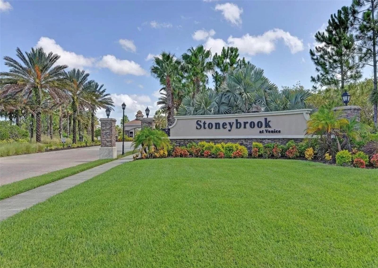 Community entrance - 11504 DANCING RIVER DR, VENICE