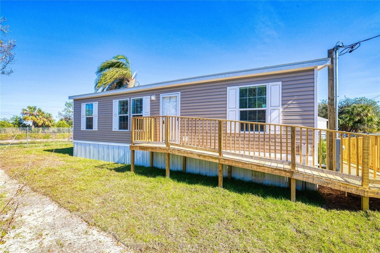 Modular Home at 6720 VILLAVIEW DR, PUNTA GORDA, photo 7 of 21